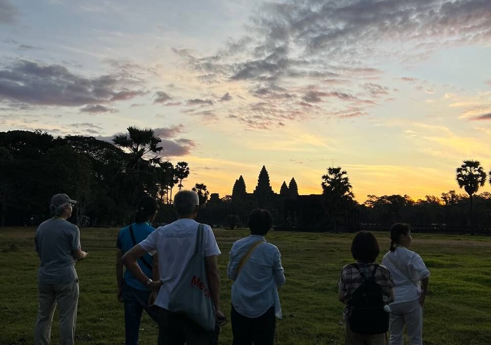 今日もお客様をアンコールワットでの日の出鑑賞へご案内しました‼️